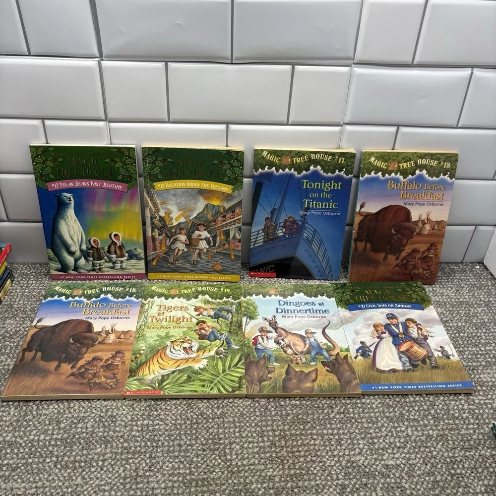 Magic‎ Treehouse Set Of 32 Books Assorted Titles EUC Mary Pope Osborne